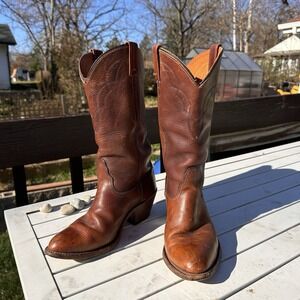Vintage HH Leather Cowboy Boots Size 8.5 EE Men Classic Western Style Cuban Heel